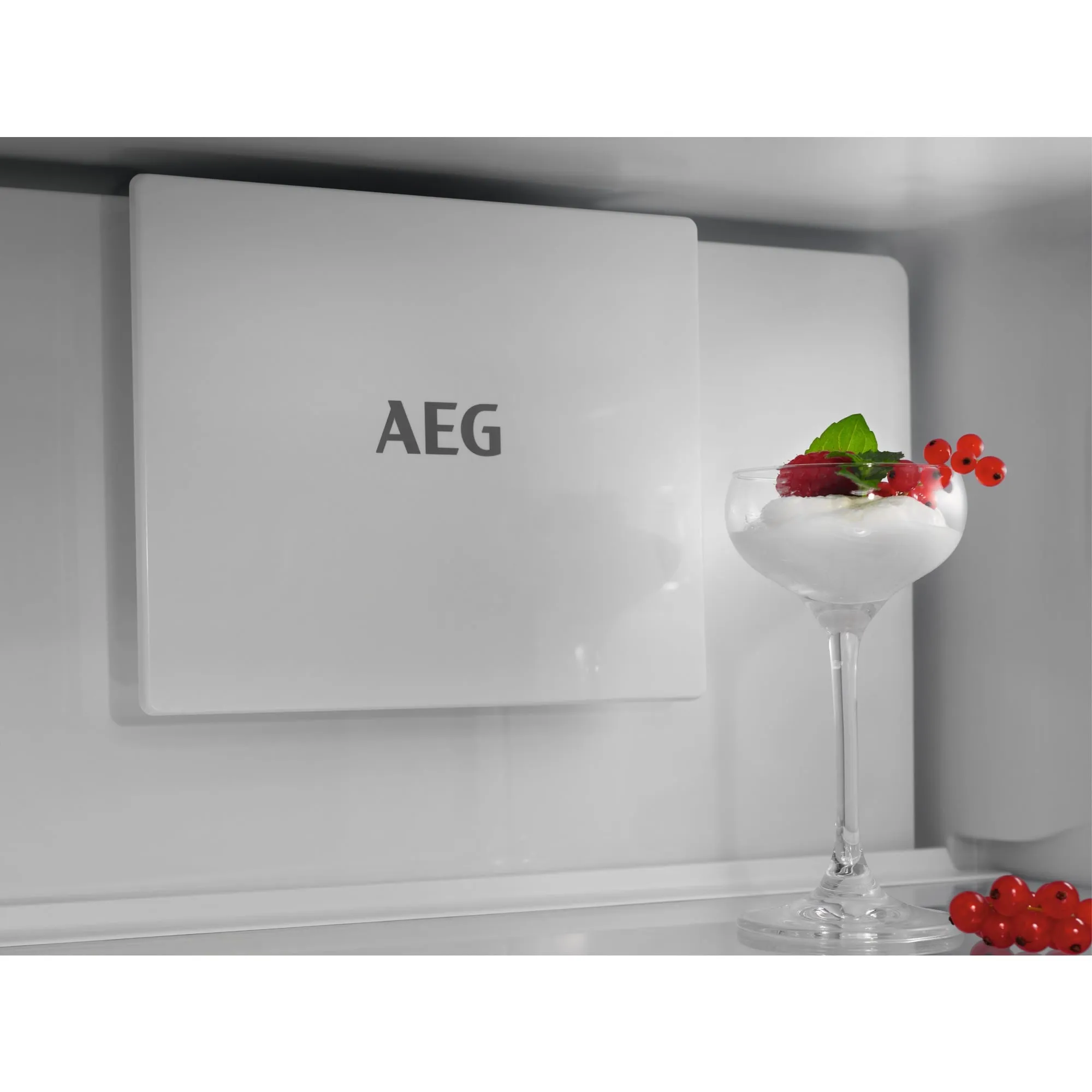 AEG 7000 TSC7M181DS Integrated Frost Free Fridge Freezer with Sliding Door Fixing Kit - White - D Rated