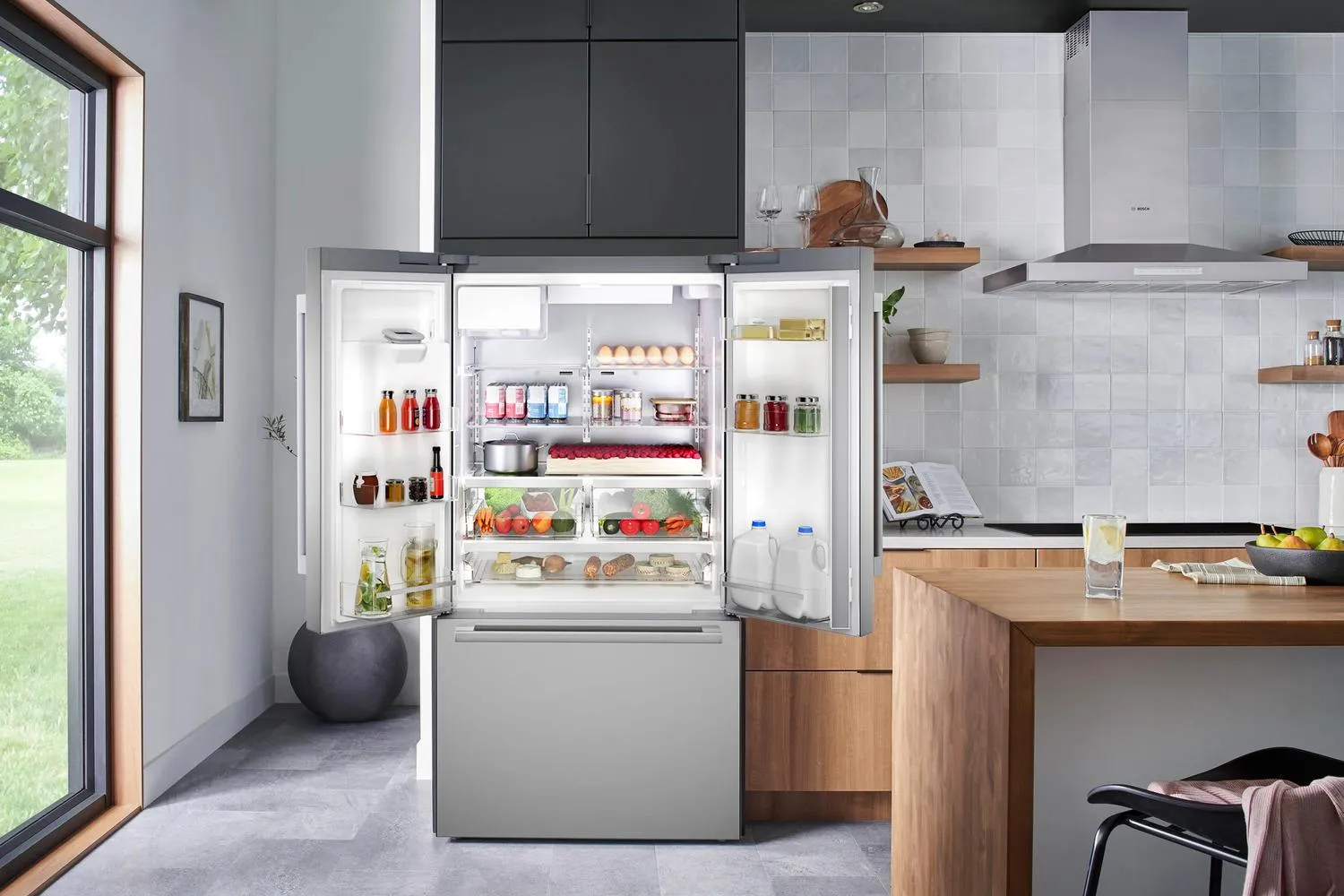 Bosch B36FD52SNS 500 Series French Door Bottom Mount Refrigerator 36" Stainless Steel (With Anti-Fingerprint)