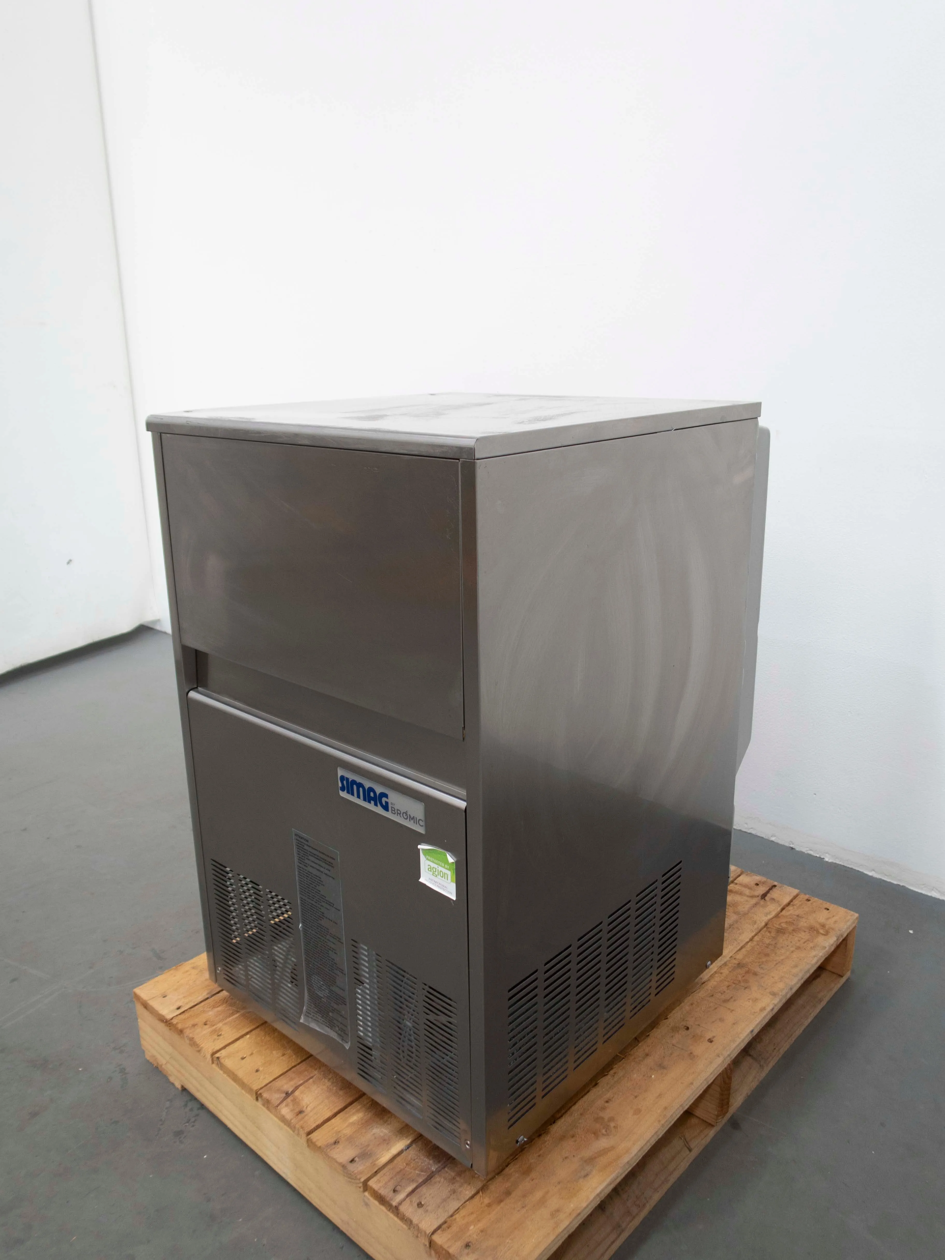 Bromic IM0070FSC Ice Machine - 772572