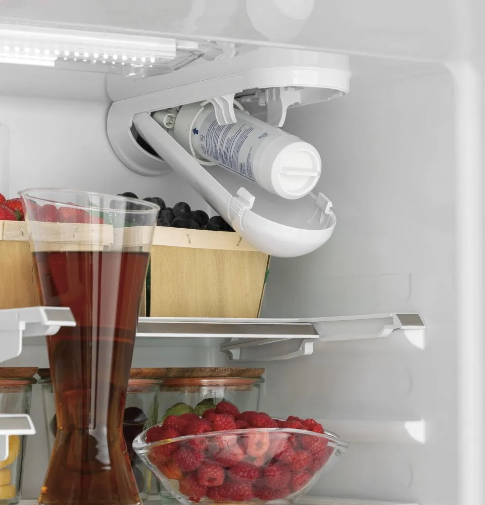 Cafe CWE19SP4NW2 Caf Energy Star 18.6 Cu. Ft. Counter-Depth French-Door Refrigerator