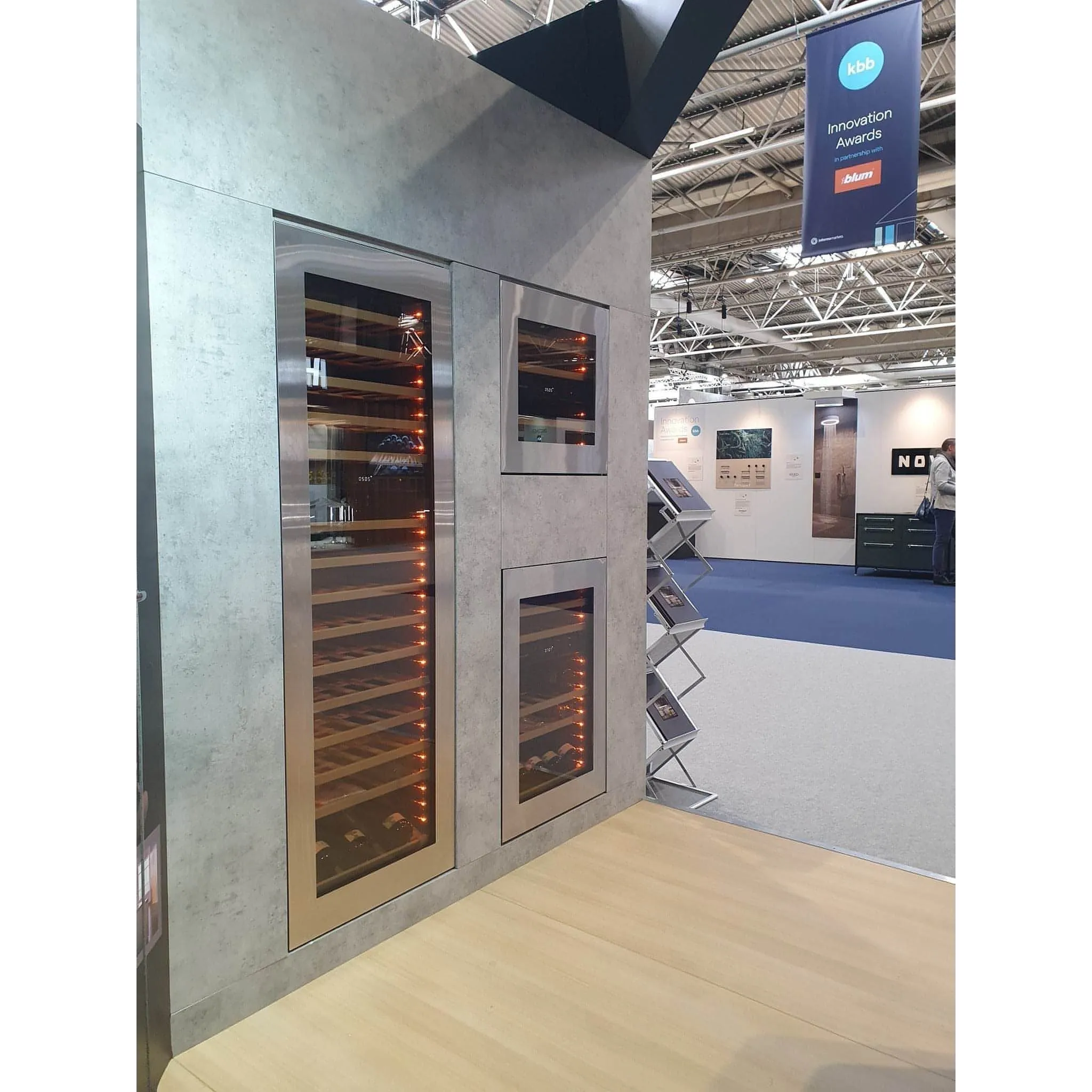 Dunavox HORIZON-114.TO - Dual Zone 114 Bottle - Integrated Wine Cooler - DAVG-114.288DSS.TO