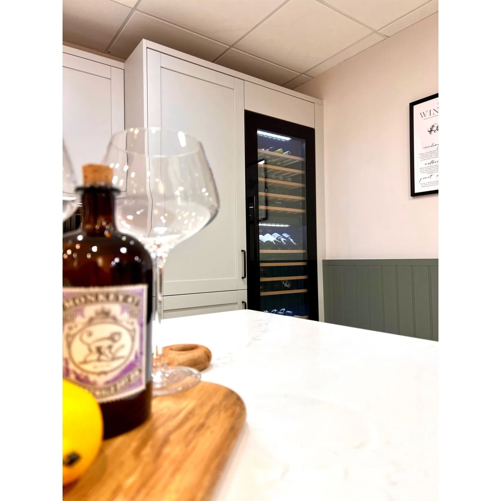 Dunavox JOY-89 - Triple Zone 89 Bottle - Integrated Wine Cooler - DX-89.246TB