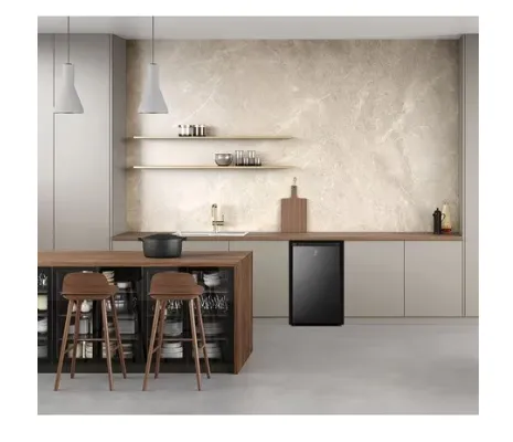 Electrolux EUM0930BD 90L Mini Bar fridge