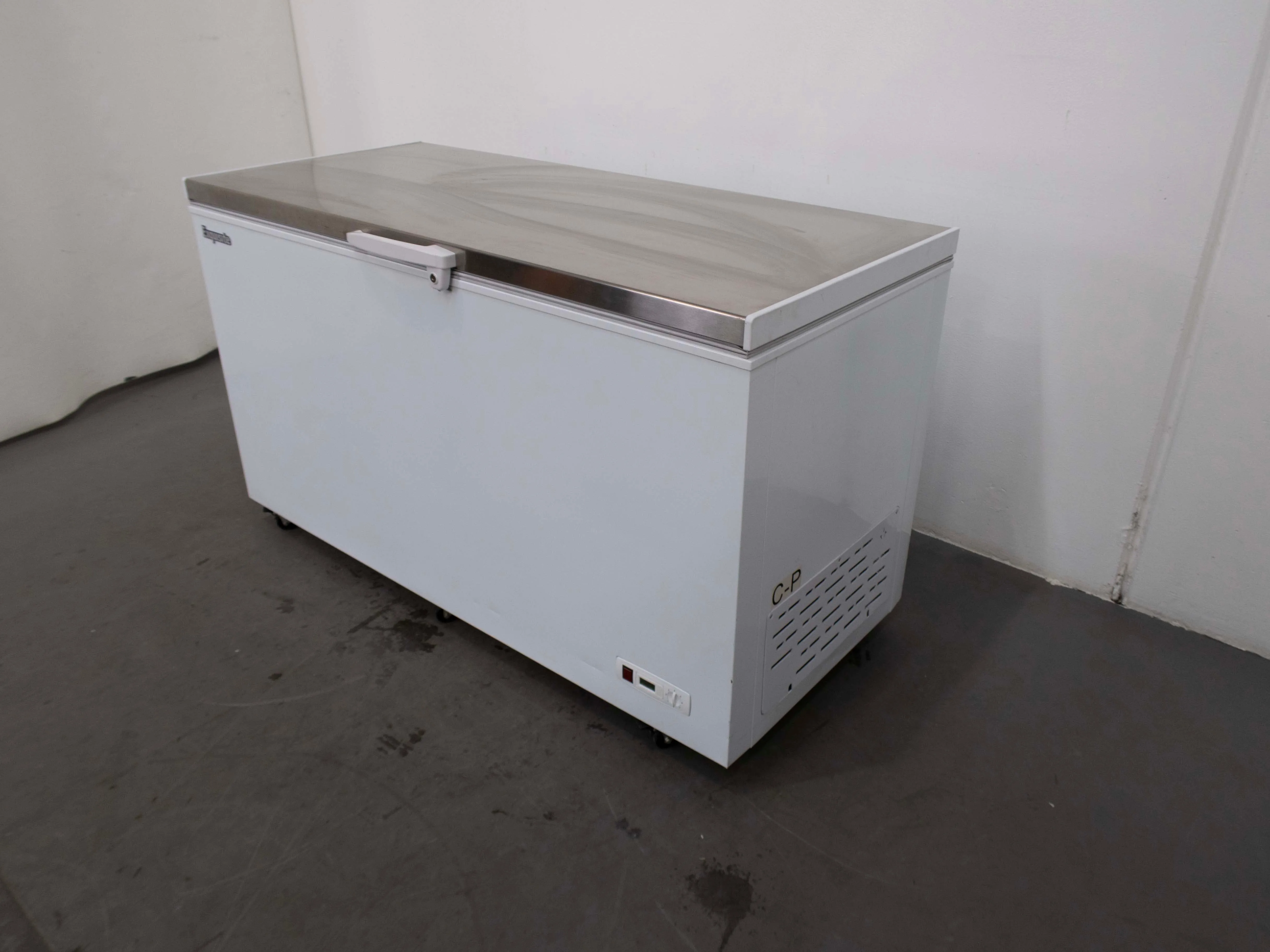 Exquisite ESS550H Chest Freezer - 785052