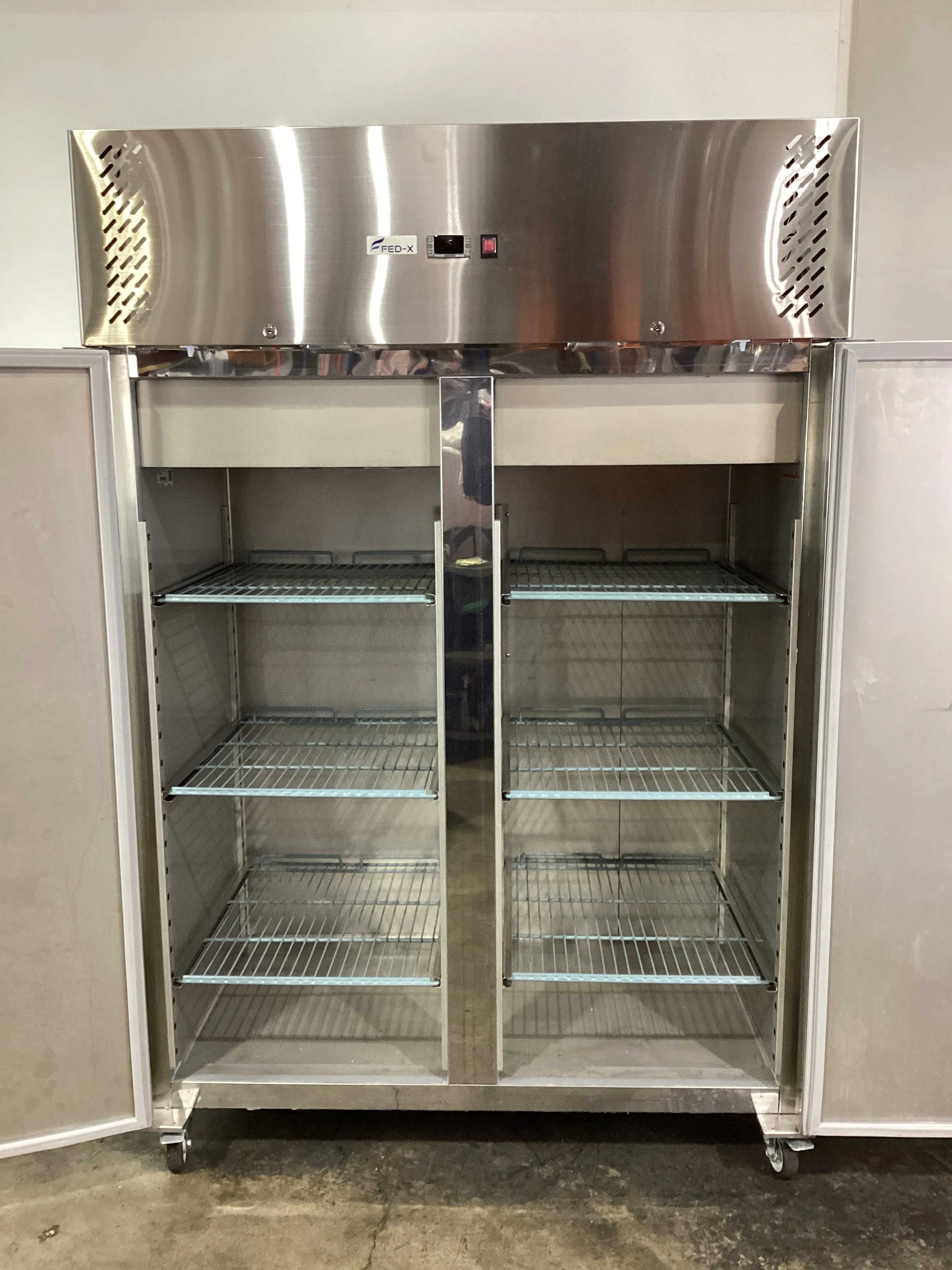FED-X XURF1200SFV Upright Freezer - 828196