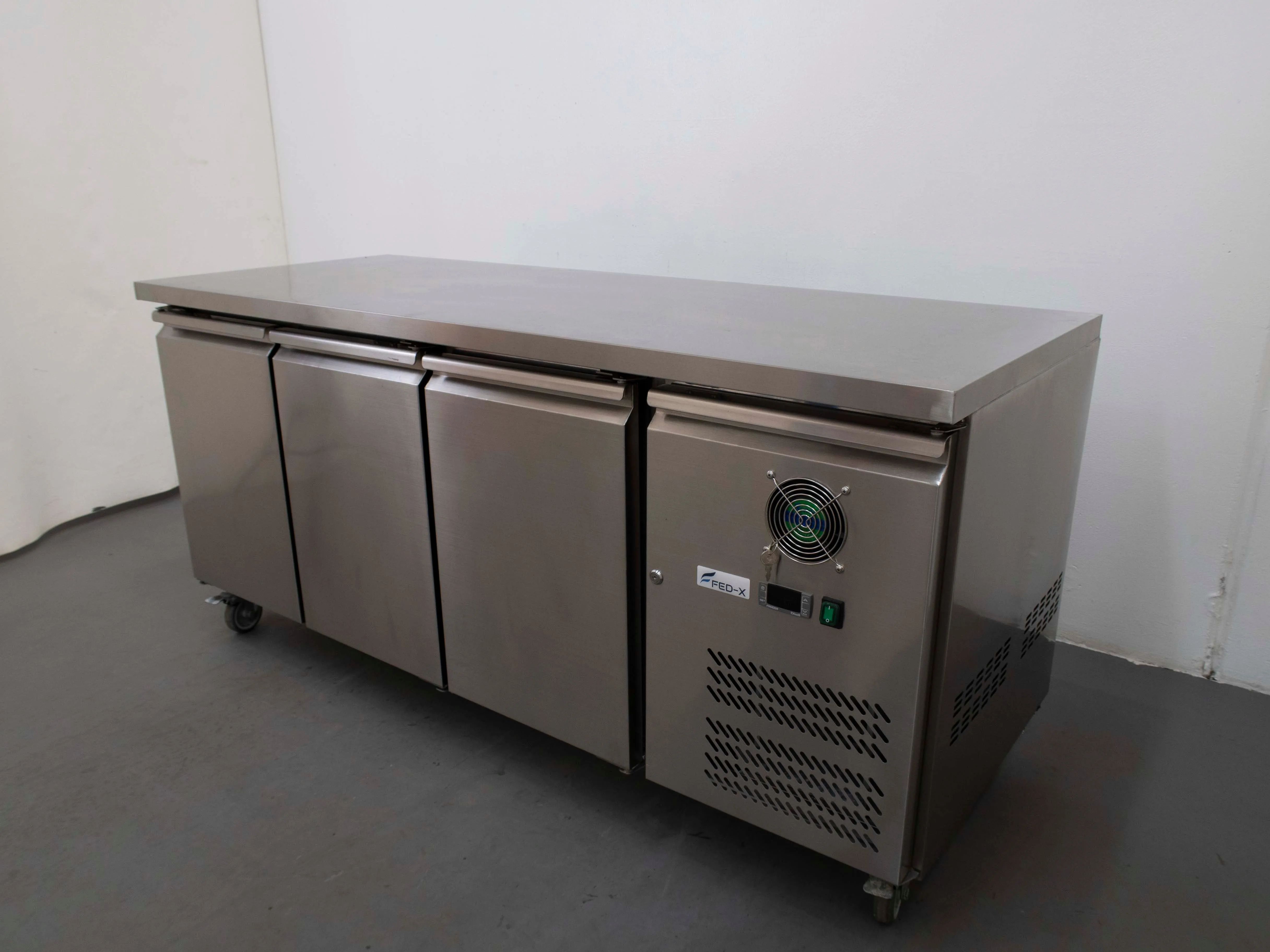 FED XUB7F18S3V Underbench Freezer - 827484