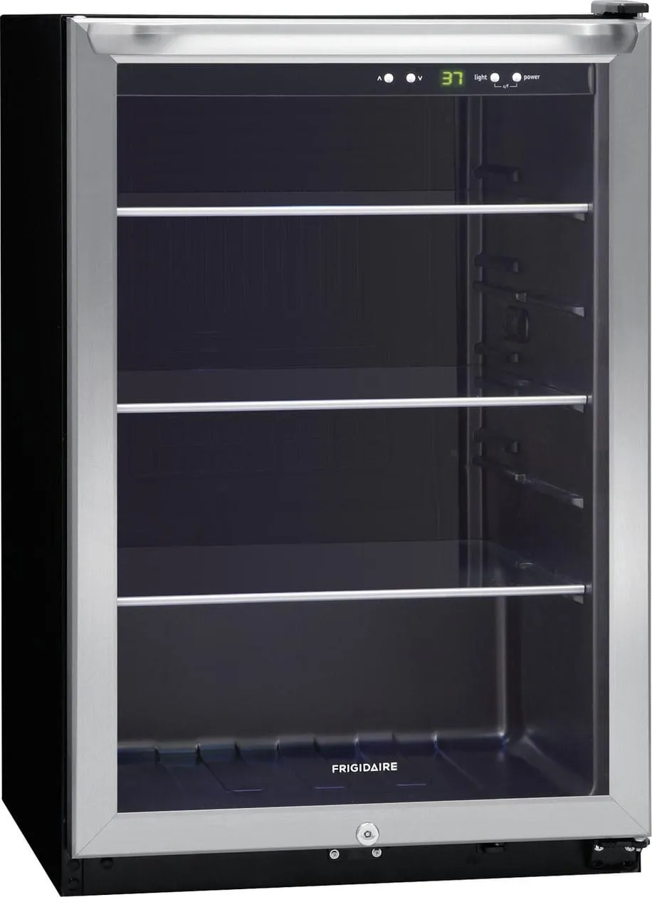 Frigidaire FRYB4623AS Frigidaire 138 12 Oz. Can Capacity Beverage Center