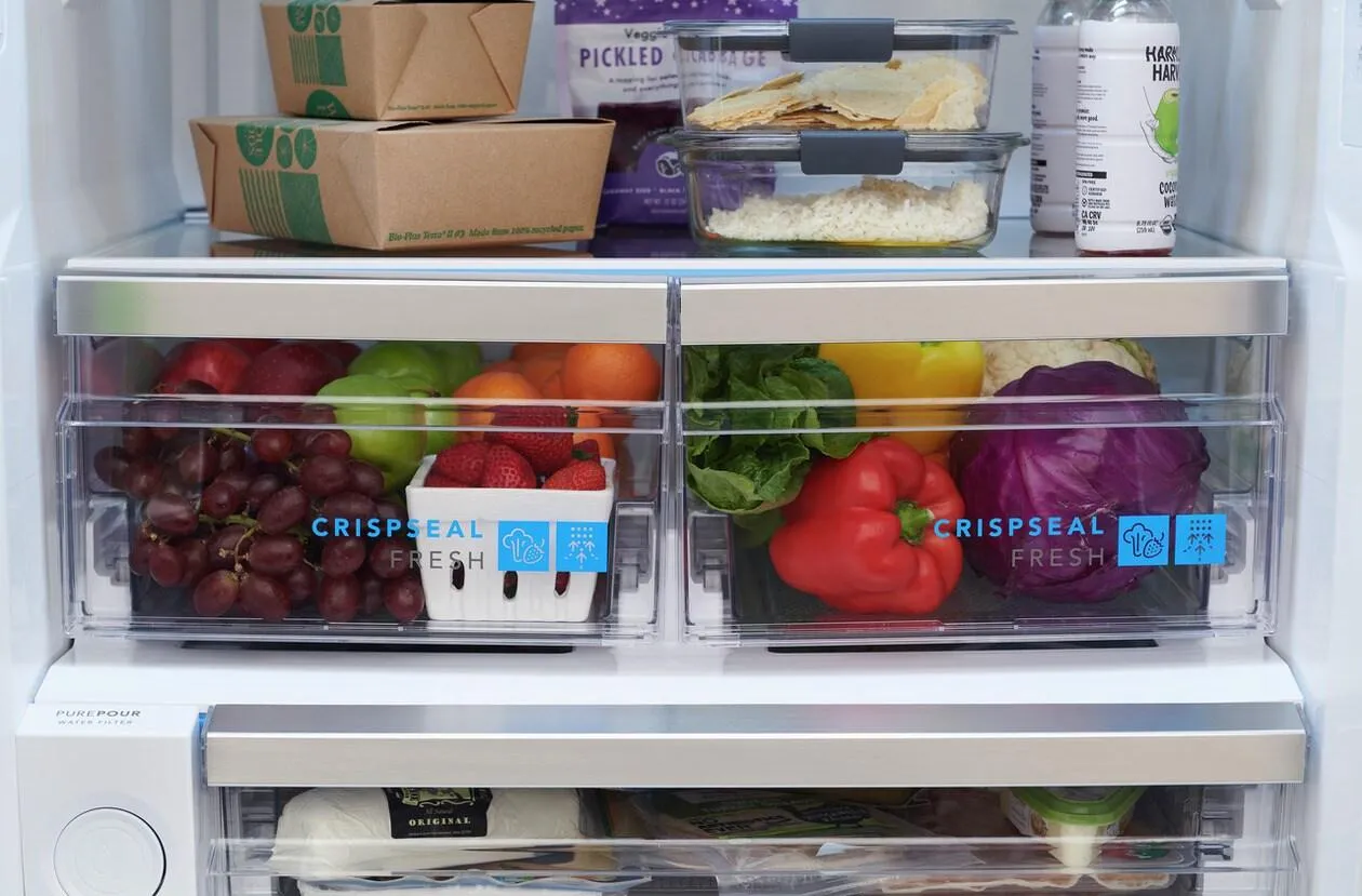 Frigidaire GRBN2012AF Frigidaire Gallery 20.3 Cu. Ft. Standard-Depth Bottom Freezer Refrigerator