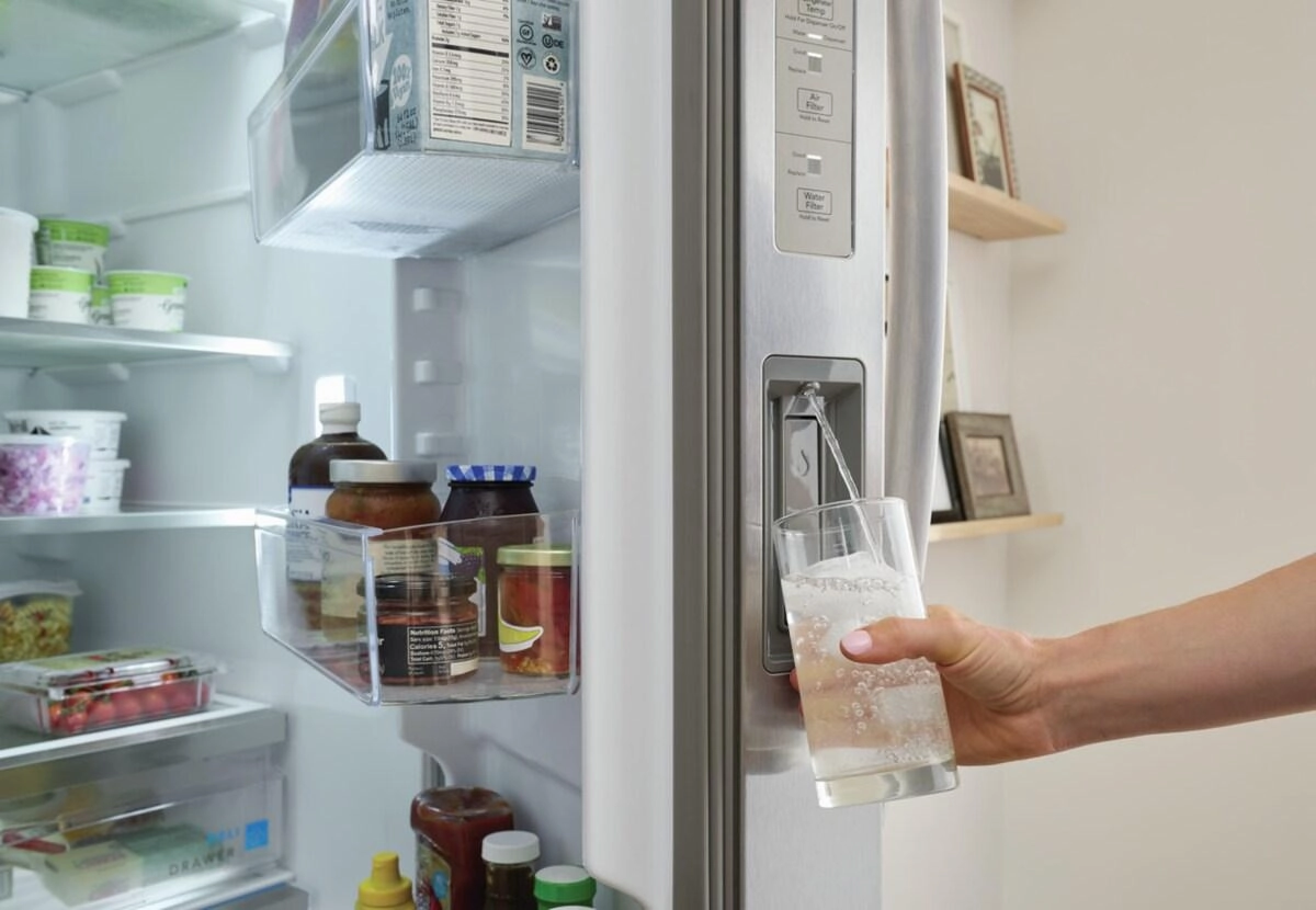 Frigidaire GRSN2620AF Frigidaire Gallery 26 Cu. Ft. 36" Standard Depth Side By Side Refrigerator