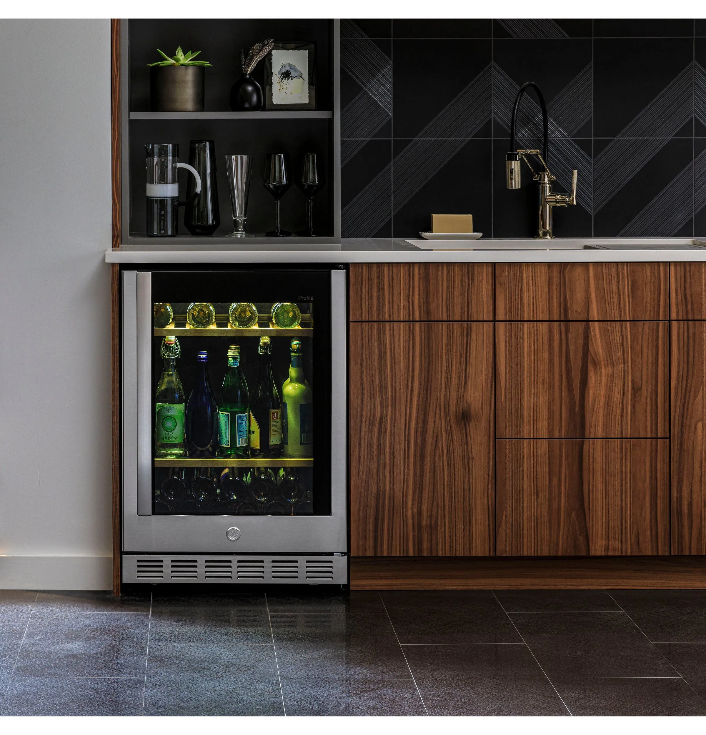 Ge Appliances PVS06BSPSS Ge Profile&#8482; Series Beverage Center