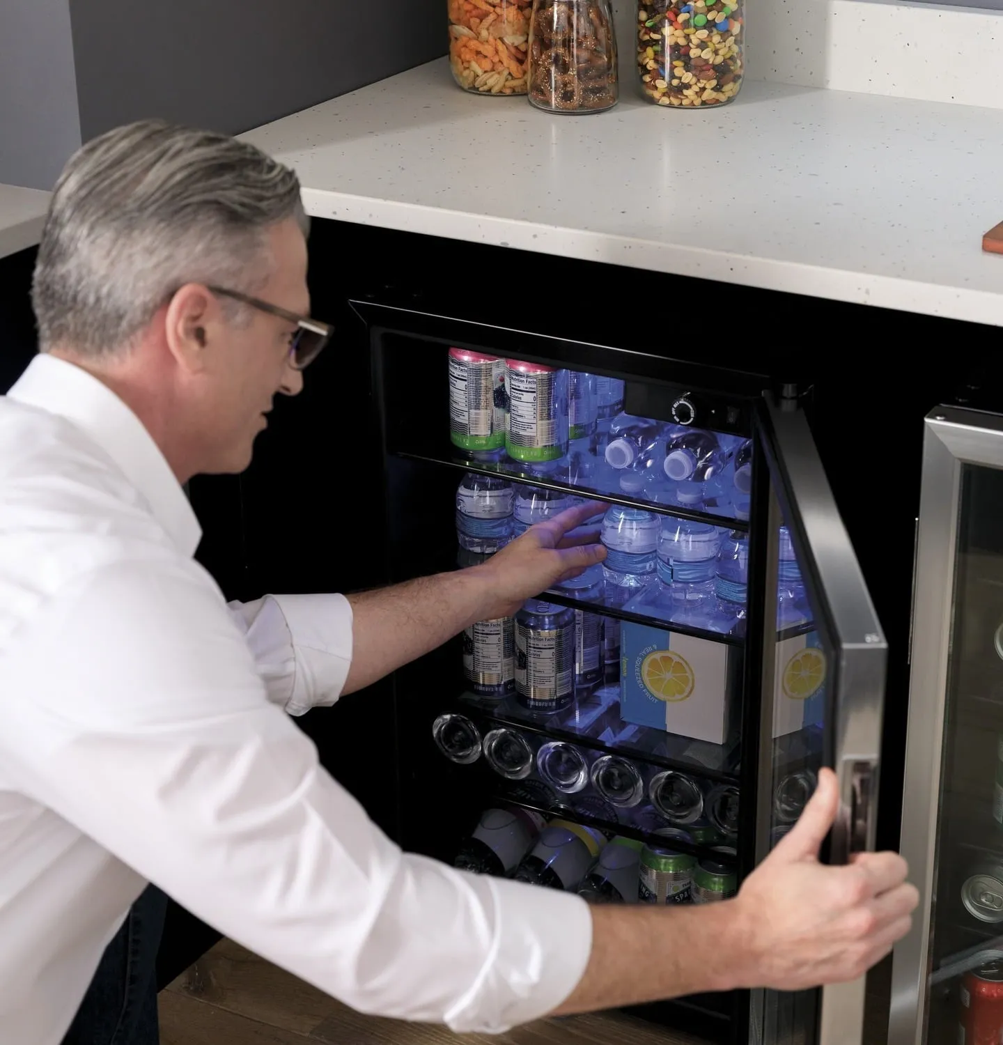 Haier HEBF100BXS 150-Can Beverage Center