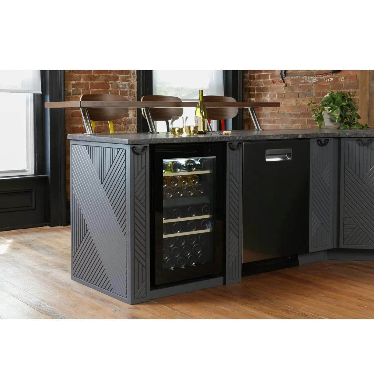 Haier QWR04DGRGB Haier Wine Center