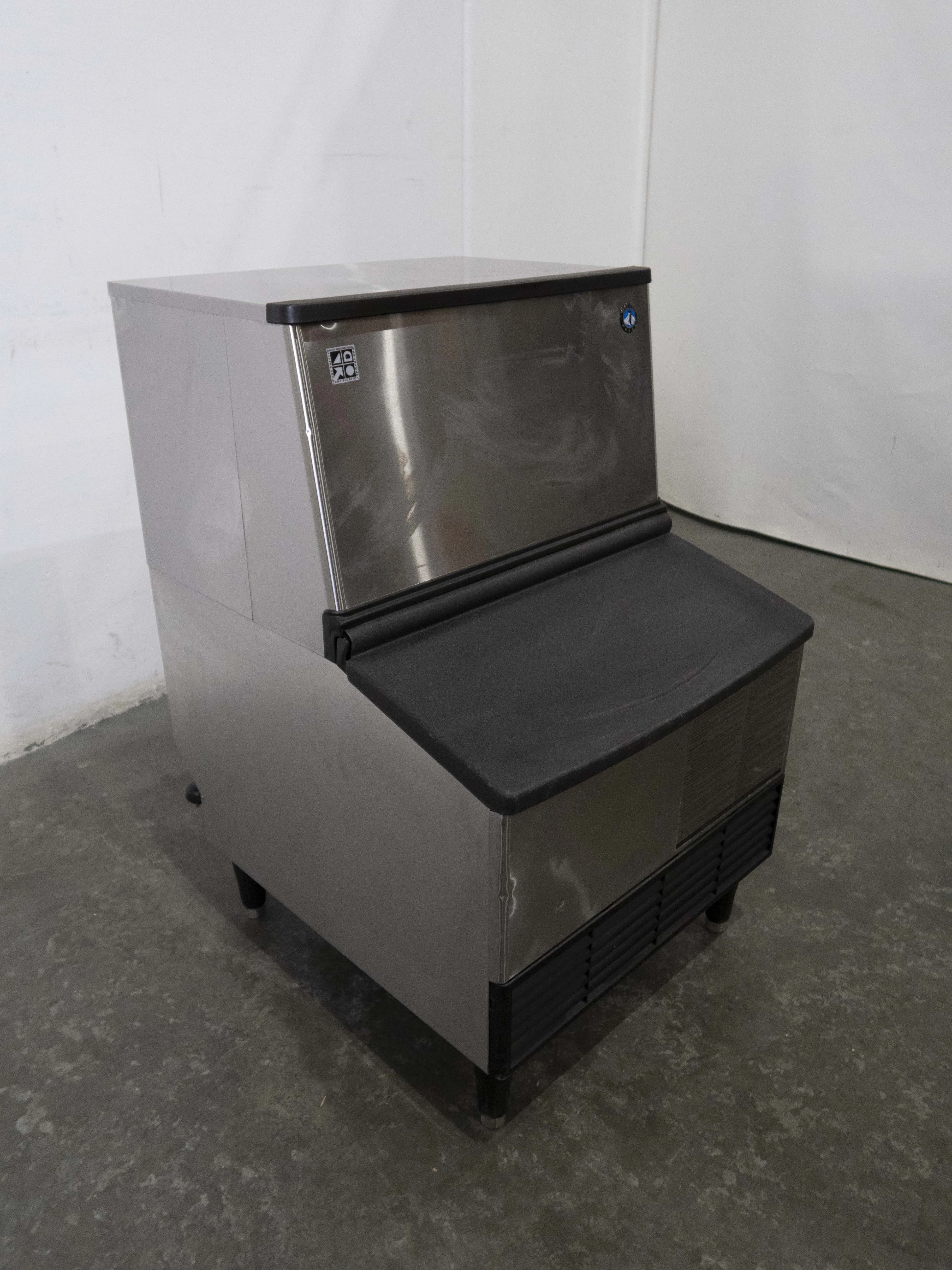 Hoshizaki KM-115B Ice Machine - 807573