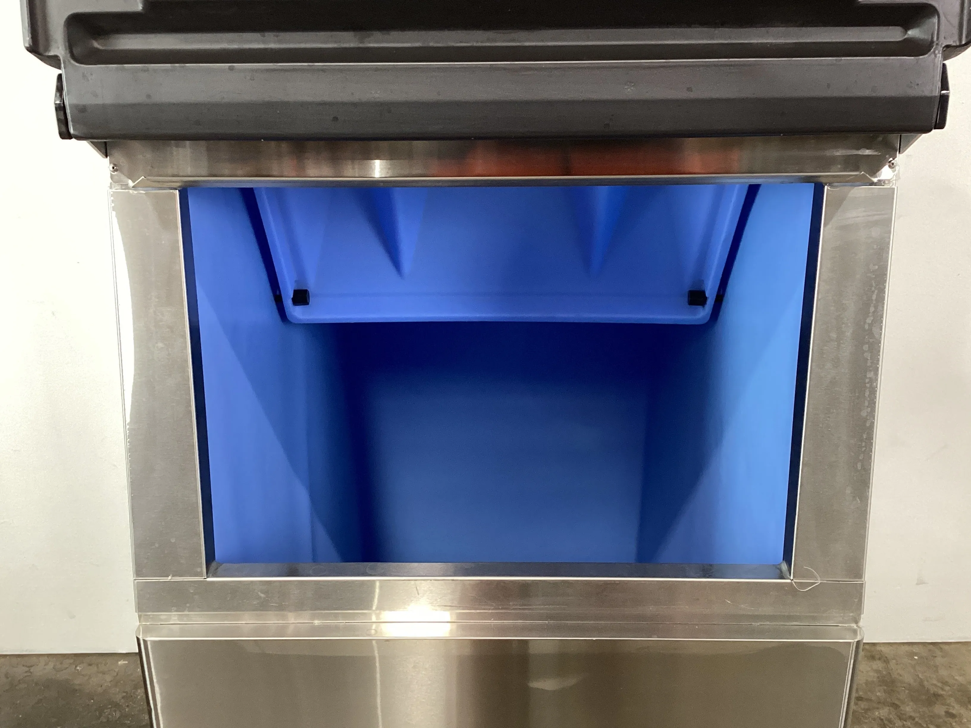 Hoshizaki KM-660MAJ-E Ice Maker - 804600