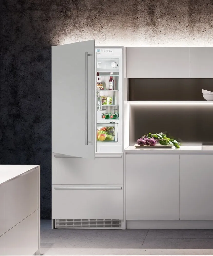 Liebherr HCB1581 30" Combined Refrigerator-Freezer With Biofresh And Nofrost For Integrated Use