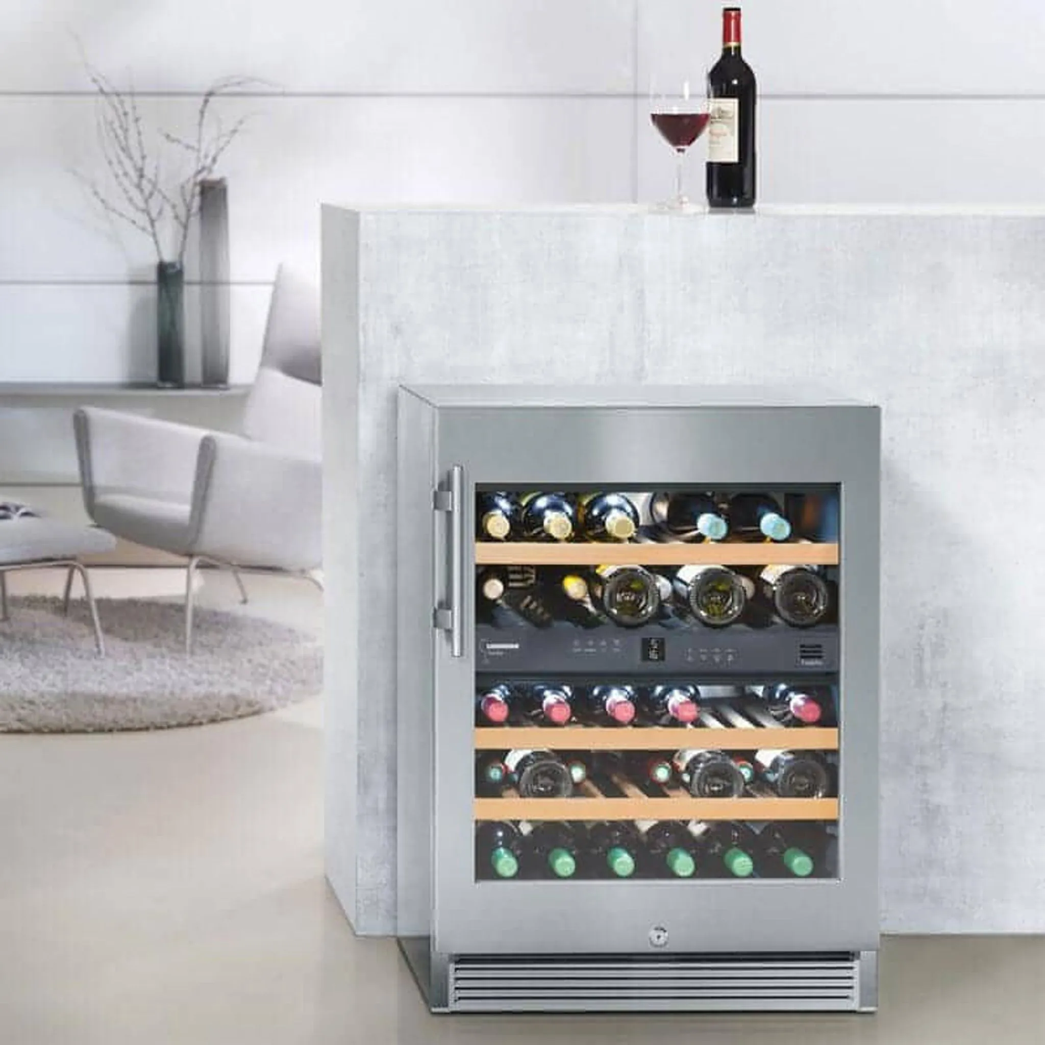 Liebherr - Vinidor 34 Bottle Freestanding/Built In Wine Cabinet - WTes 1672 - Glass Door