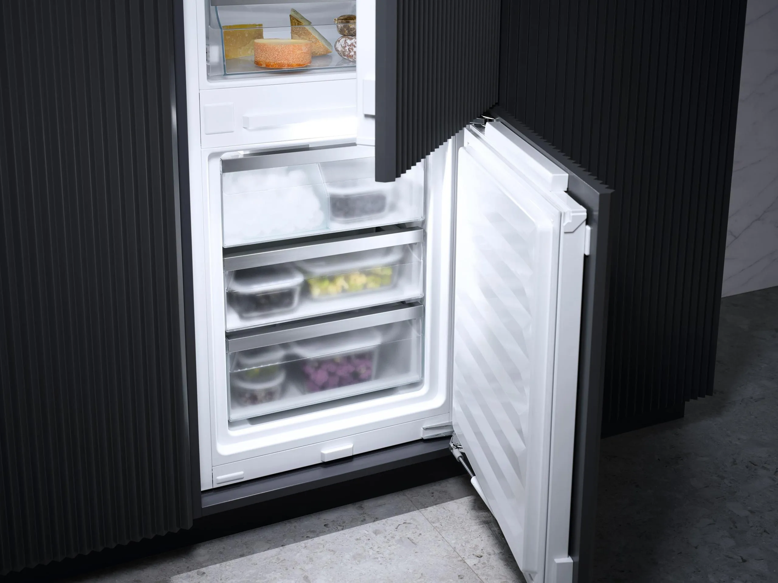 Miele KFN7795D Kfn 7795 D - Perfectcool Fridge-Freezer Perfectfresh Active, Dynacool, And Icemaker For Outstanding Appearance.