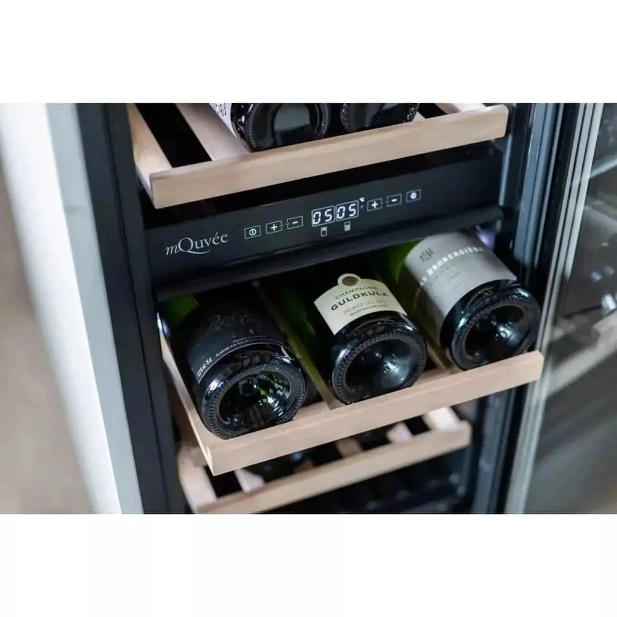 mQuve - 400mm - Undercounter Wine Fridge - WineCave 700 40D Modern