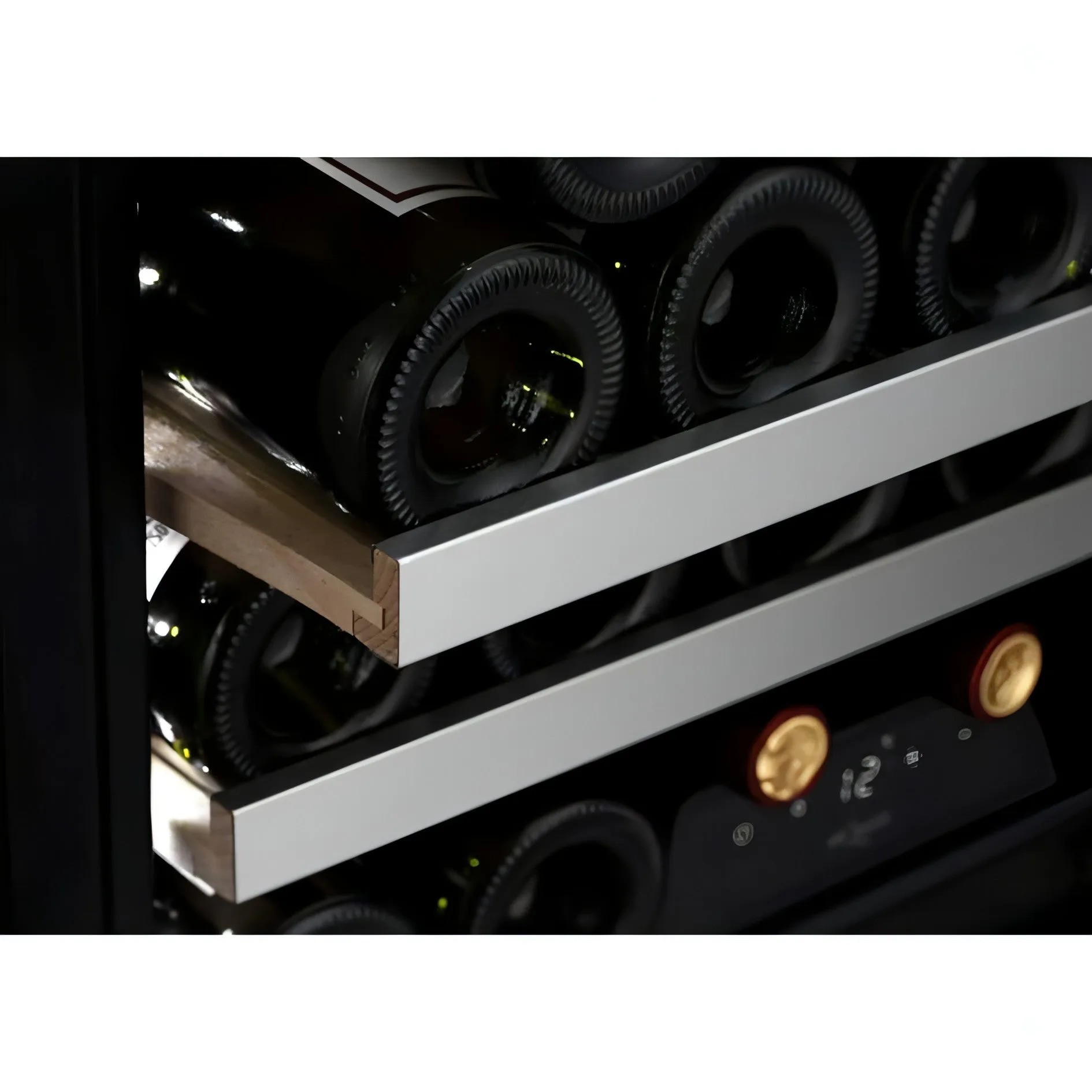 mQuve - Integrated Wine Cooler - WineKeeper Exclusive - 23S - Push/Pull