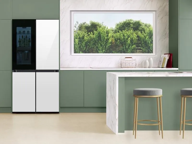 Samsung RF29DB970012 Bespoke 4-Door Flex&#8482; Refrigerator (29 Cu. Ft.) With Beverage Zone&#8482; And Auto Open Door In White Glass