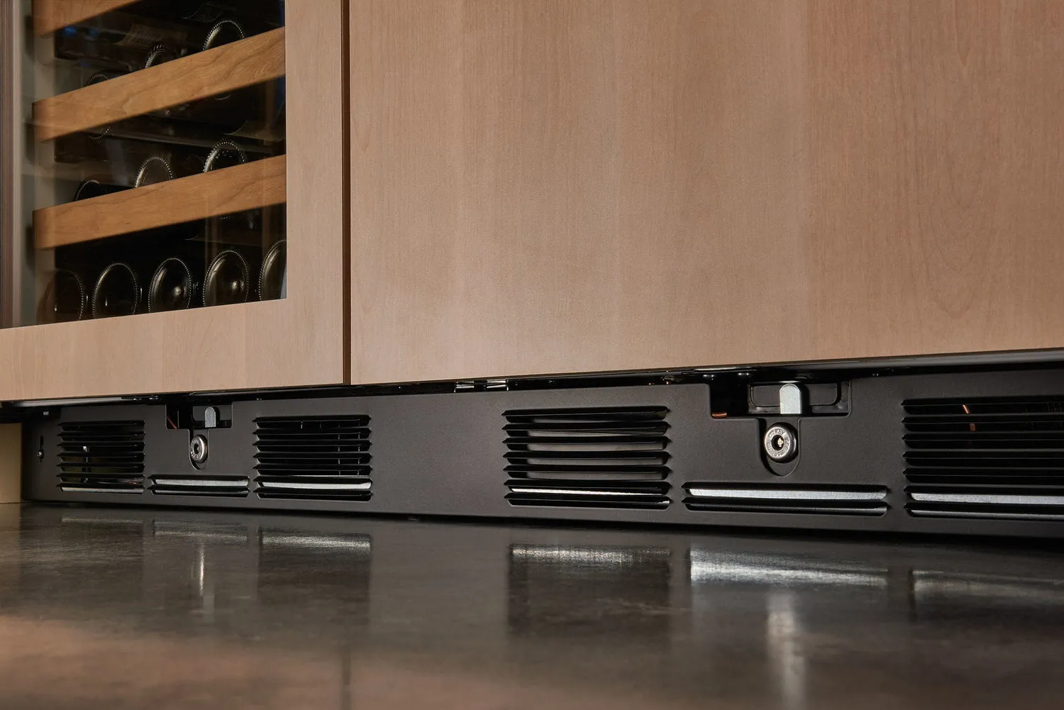Sub-Zero 7030799 Undercounter Black Dual Kickplate