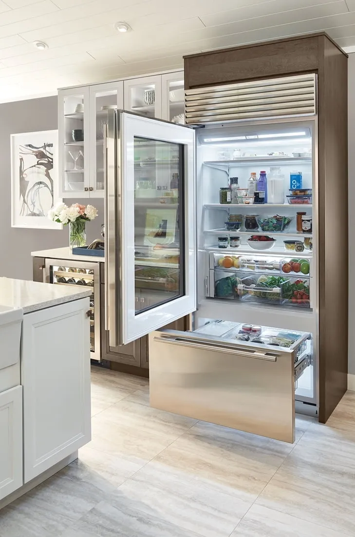 Sub-Zero BI36UASPHRH 36" Classic Over-And-Under Refrigerator/Freezer With Glass Door