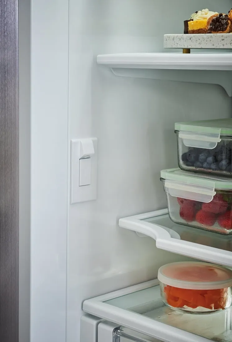 Sub-Zero BI36UIDSTHLH 36" Classic Over-And-Under Refrigerator/Freezer With Internal Dispenser