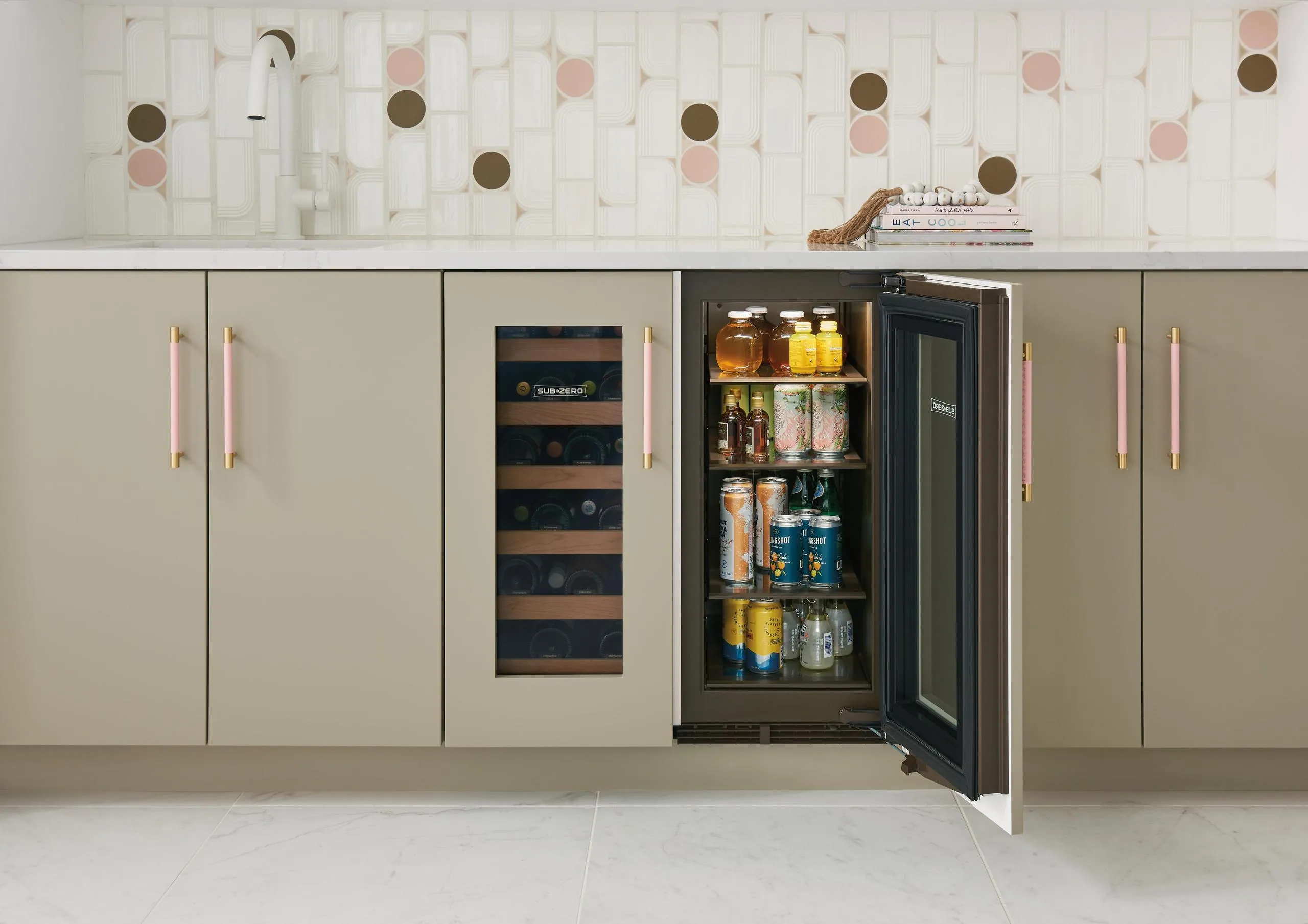 Sub-Zero DEU1550BL 15" Designer Undercounter Beverage Center With Solid Door - Panel Ready