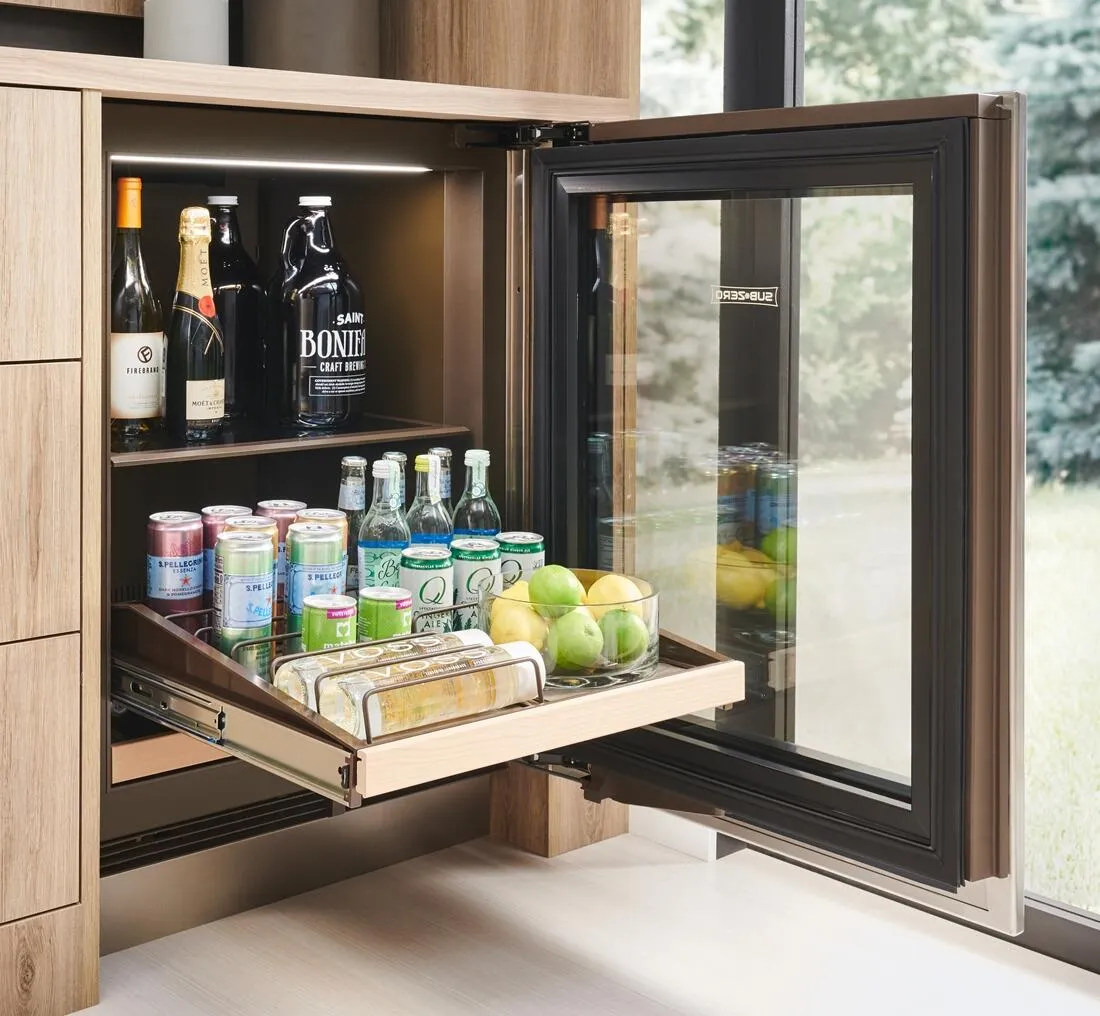 Sub-Zero DEU2450BAR 24" Designer Undercounter Beverage Center - Panel Ready