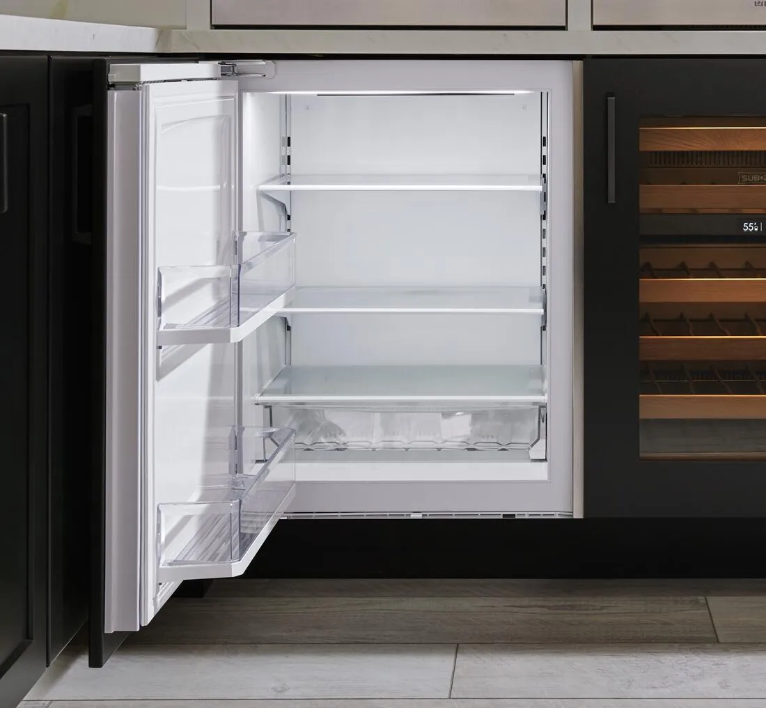 Sub-Zero DEU2450RR 24" Designer Undercounter Refrigerator - Panel Ready