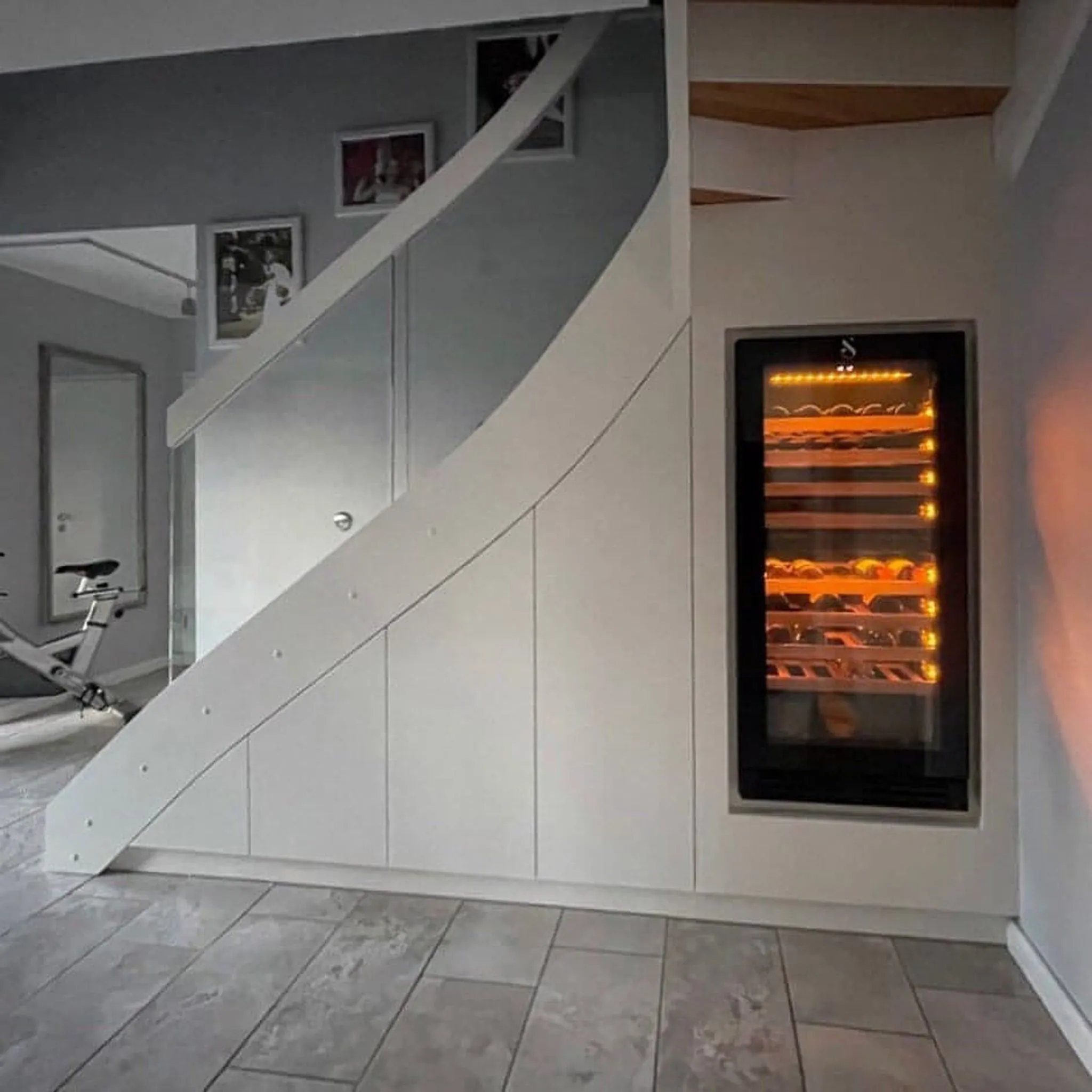 SWISSCAVE Premium - 600mm Dual Zone - 103 Bottle - Freestanding / Built in Wine Cooler - WLB-360DF-MIX
