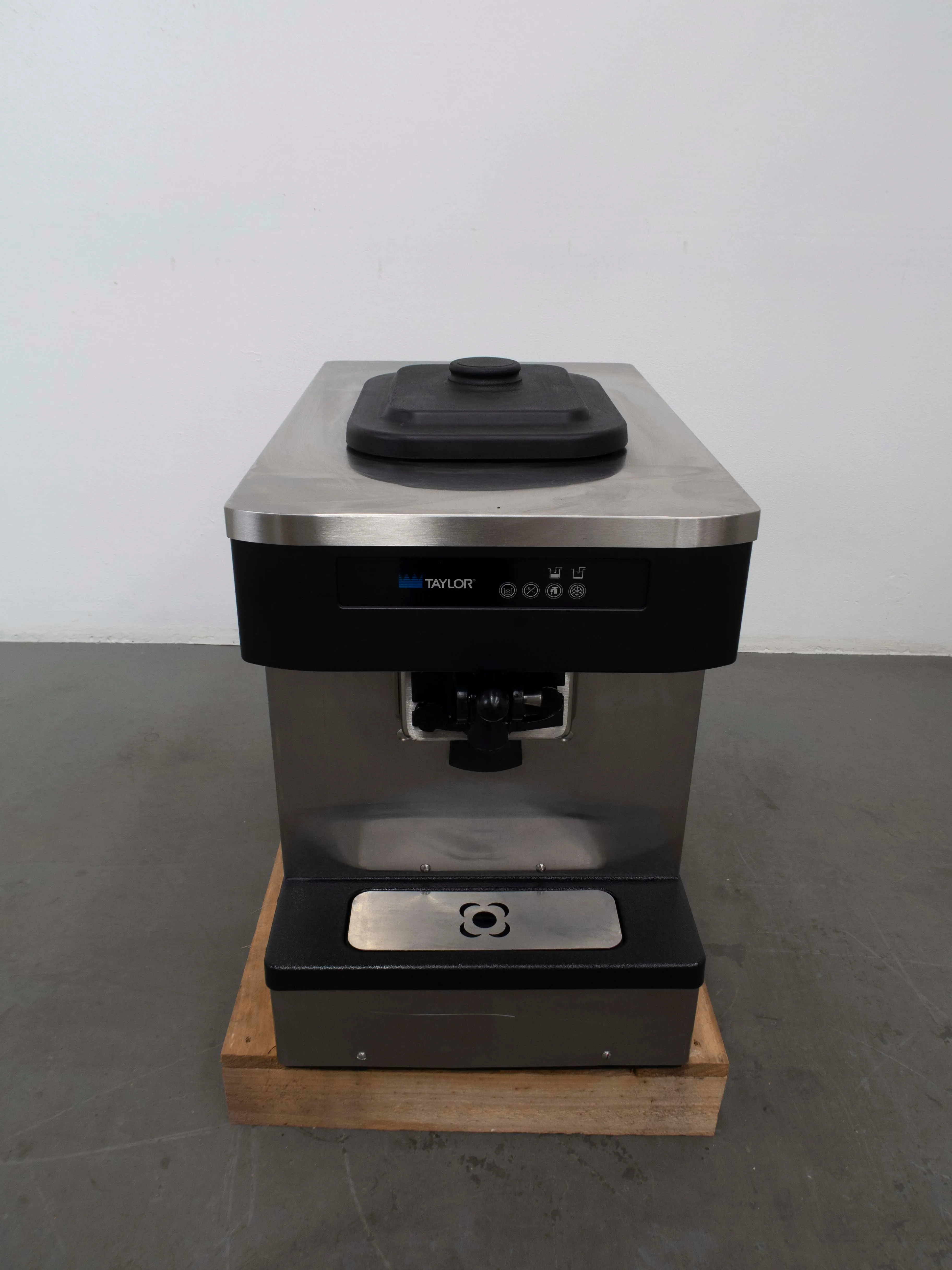 Taylor C152-40 Soft Serve Machine - 746892