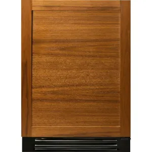 True Residential 300 Series 5.6 cu.ft. Freestanding Beverage Center TBC-24-L-OP-C