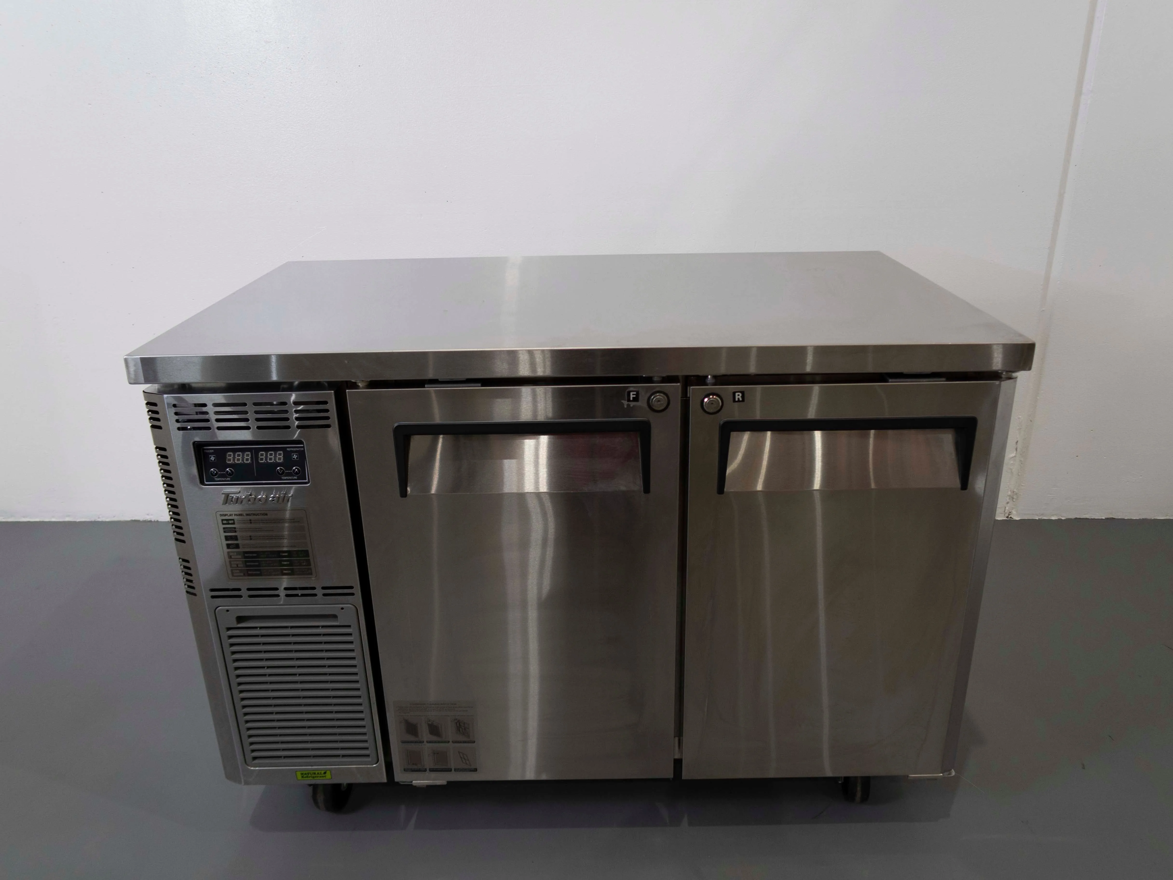 Turbo Air KURF12-2-N Undercounter Fridge/Freezer - 795714