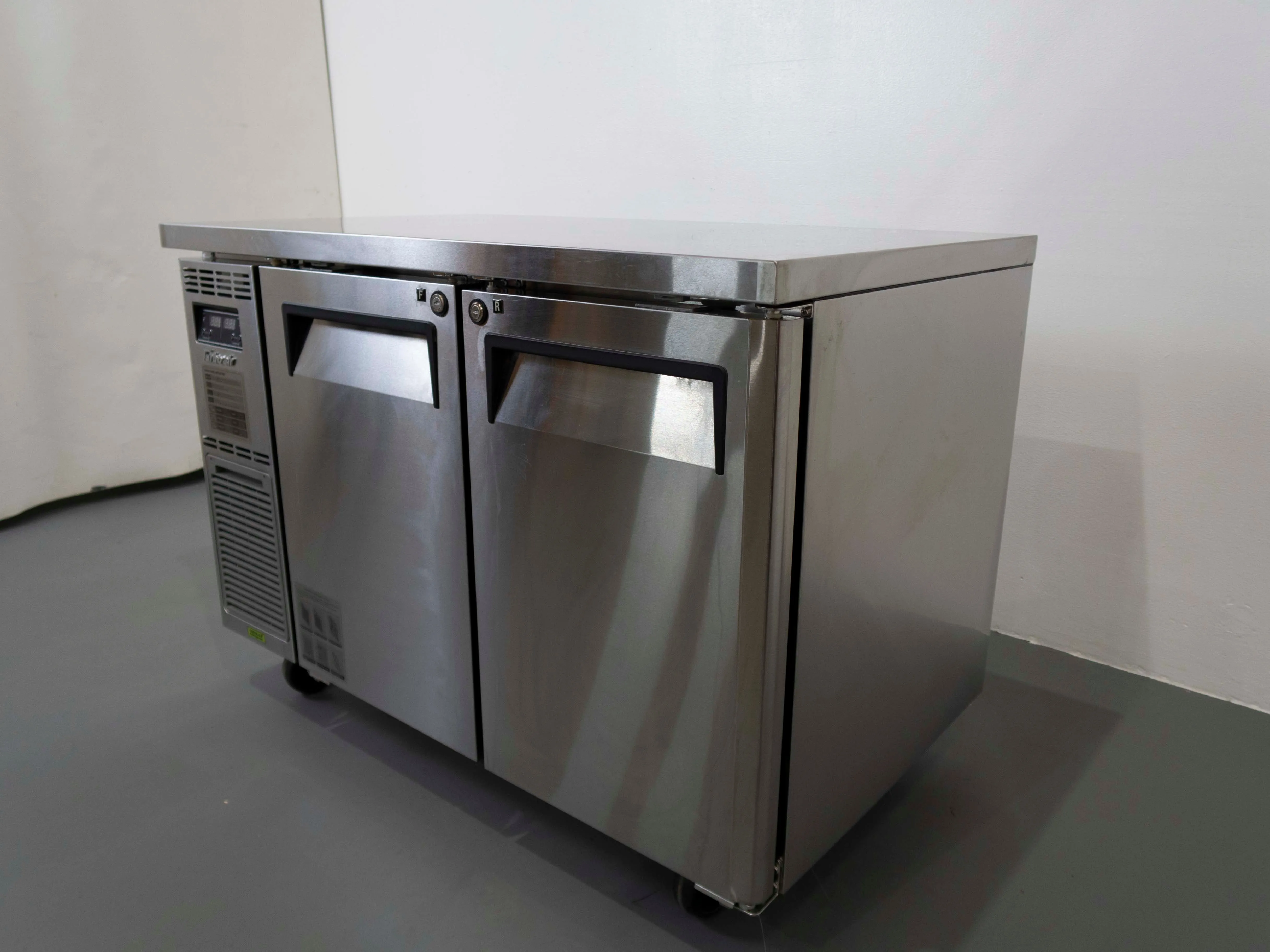 Turbo Air KURF12-2-N Undercounter Fridge/Freezer - 795714